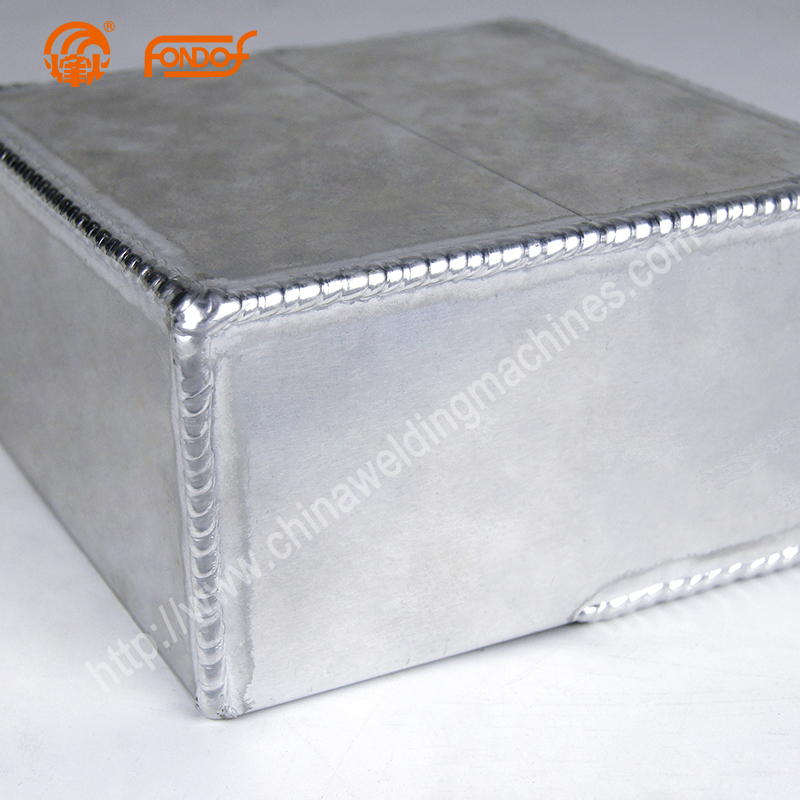 AC/DC TIG 300P